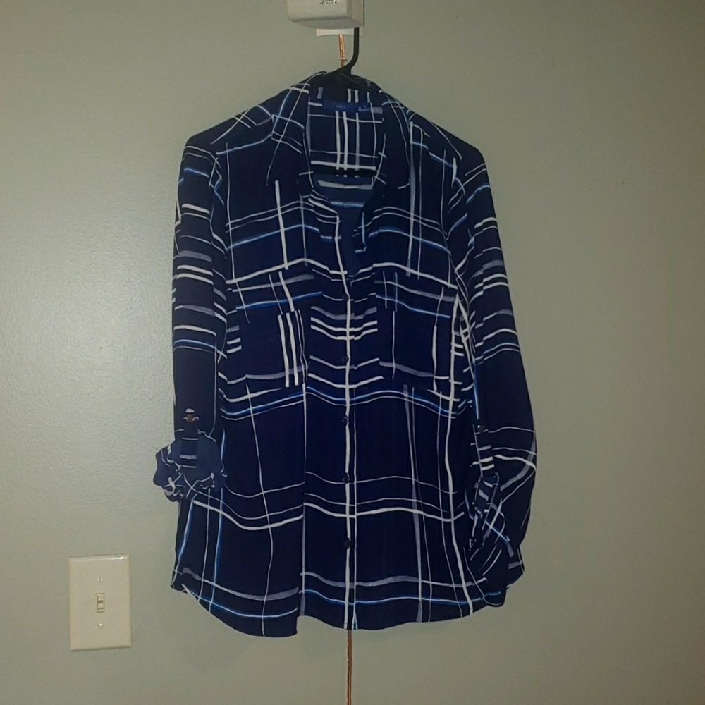 Apt 9 blue/white plaid button up
